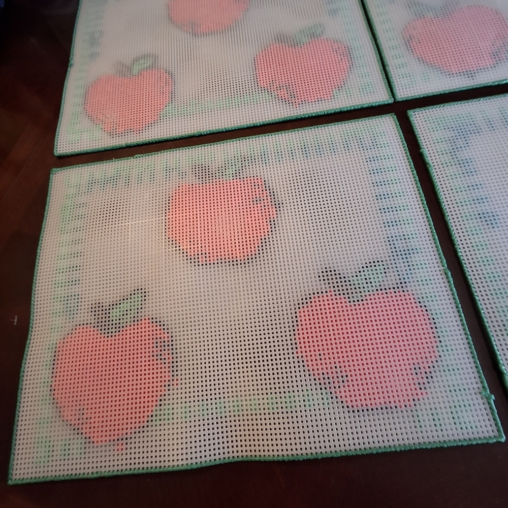 Handmade Red Apples Needlepoint Plastic Canvas   Size 16.5" x 13" - Picture 4 of 11